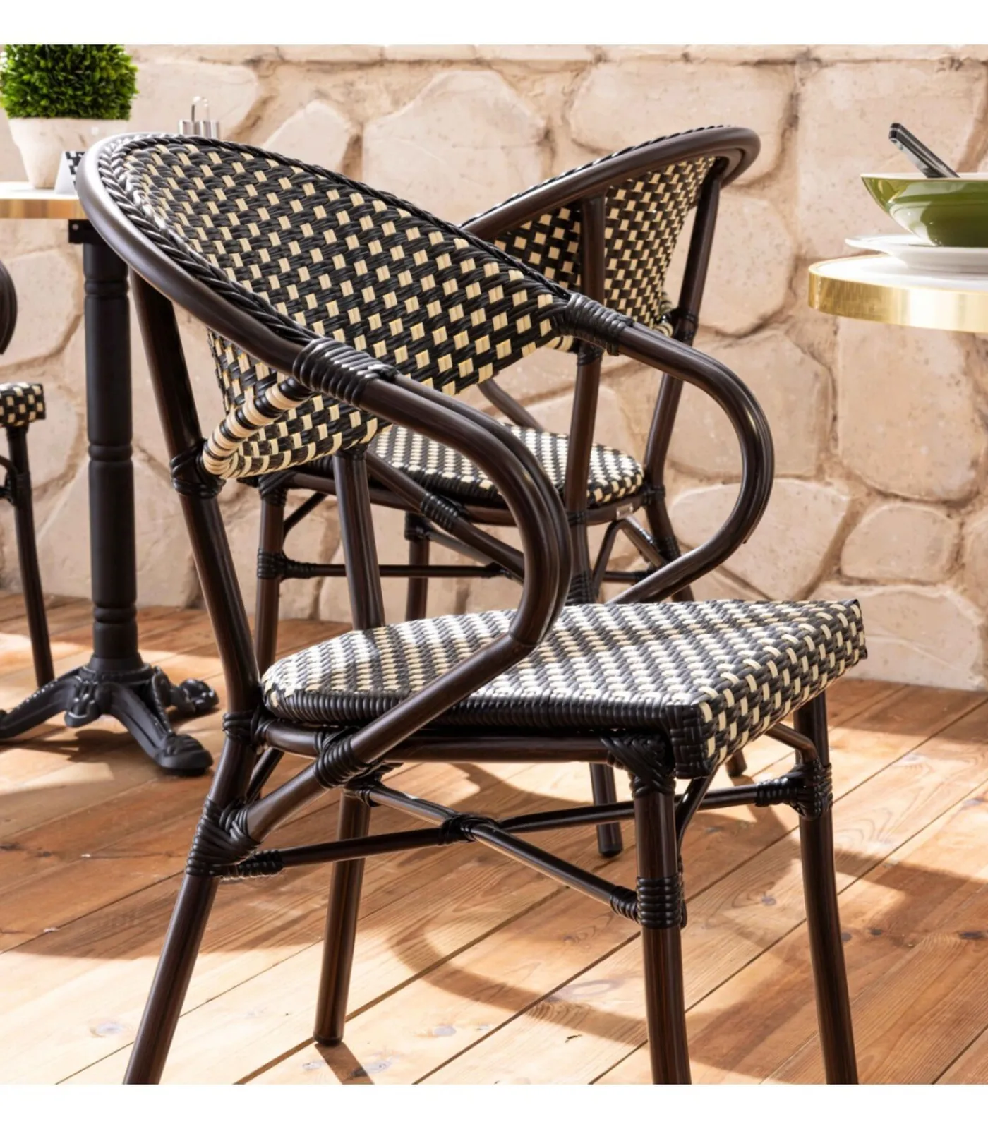 Outlet 60 cm witte marmeren verstelbare terrastafel en 2 zwarte stoelen Tuinmeubelen