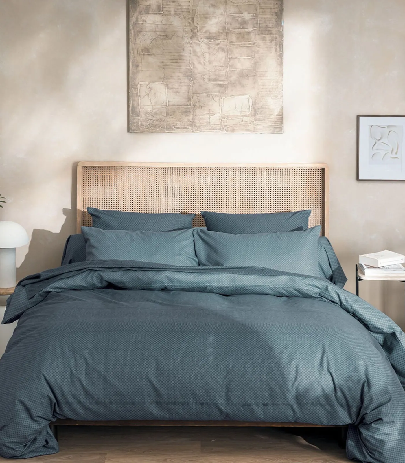 New Alban - Bedlinnenset Dekbedovertrek + vierkante kussensloop Dekbedovertrekken