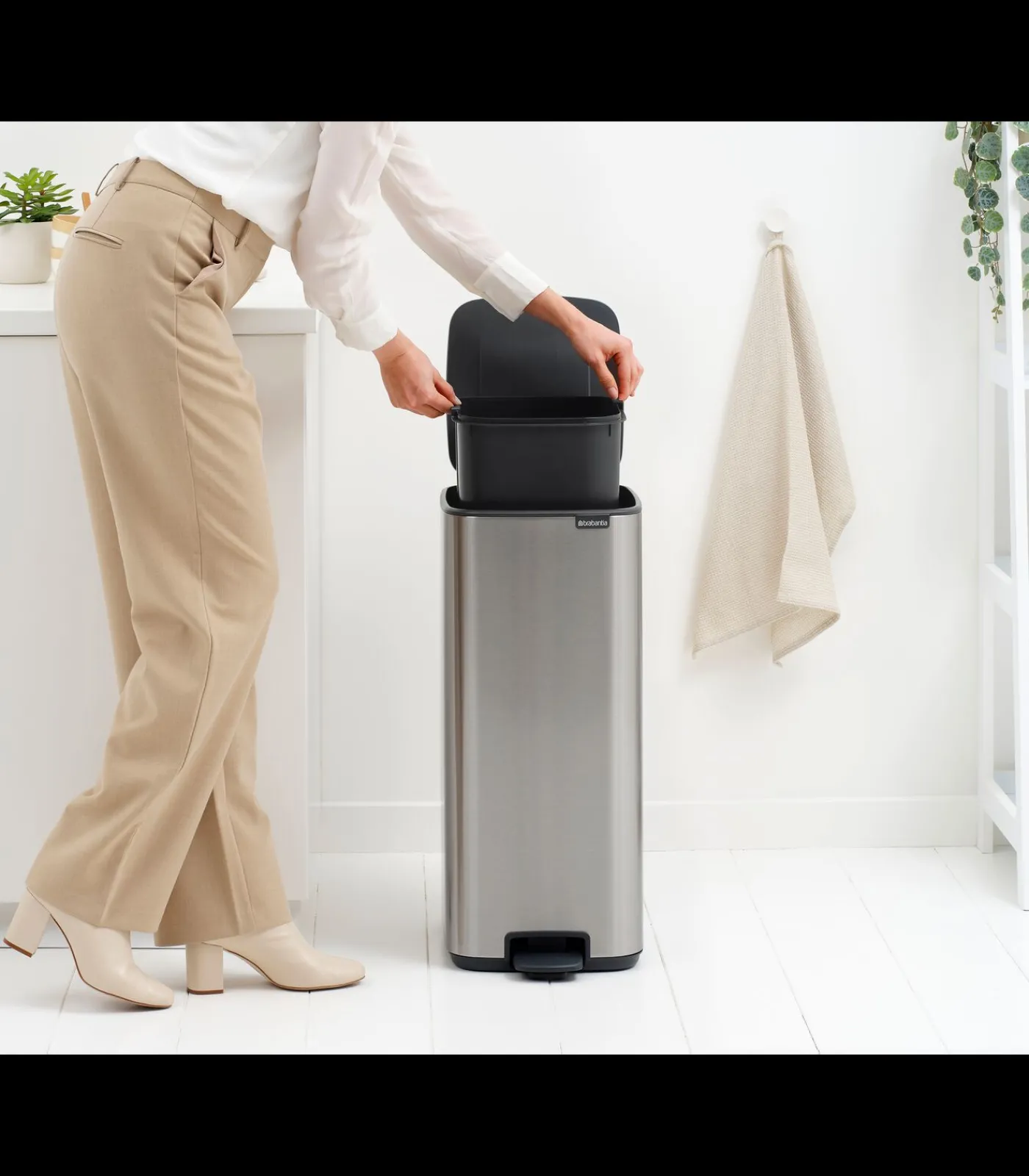 Best Bo Pedaalemmer, 30 liter, stil sluitend, kunststof binnenemmer - Matt Steel Fingerprint Proof Manden En Bakken