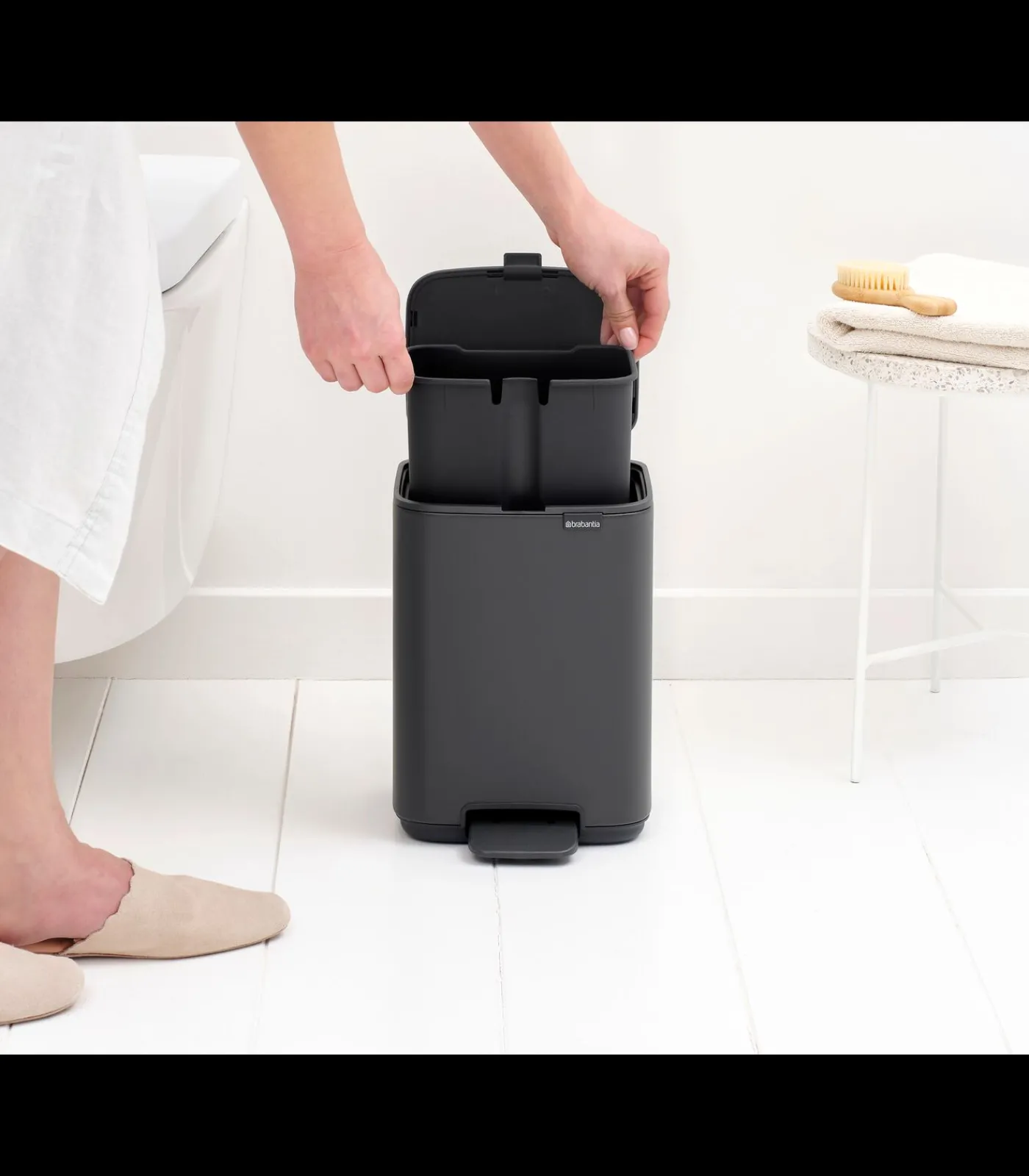 Hot Bo Pedaalemmer, 4 liter, stil sluitend, kunststof binnenemmer - Mineral Infinite Grey Manden En Bakken