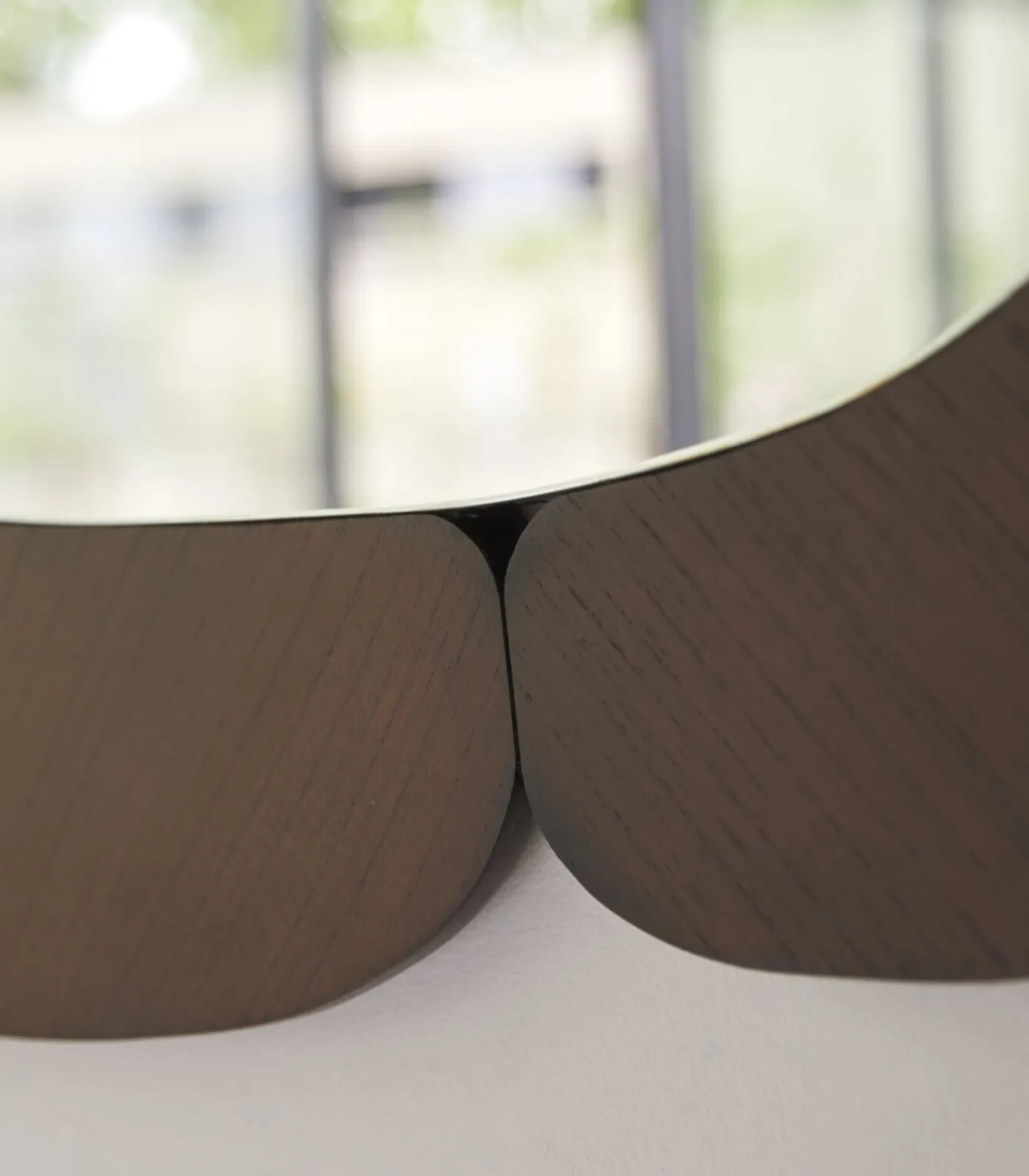 Outlet Eda - Ovale spiegel in donker mindihout 115 x 75 cm Spiegels