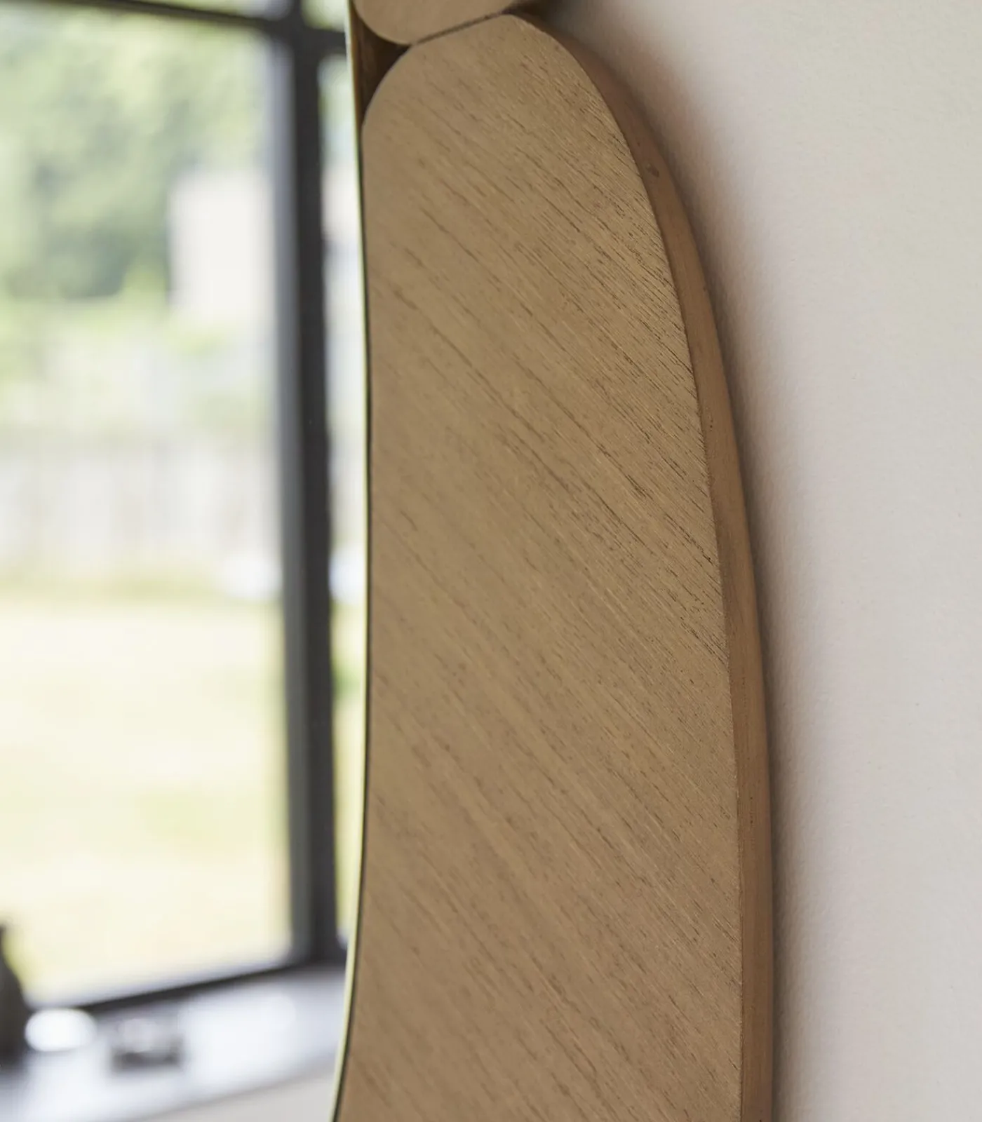 New Eda - Ovale spiegel in licht mindihout 75 x 115 cm Spiegels