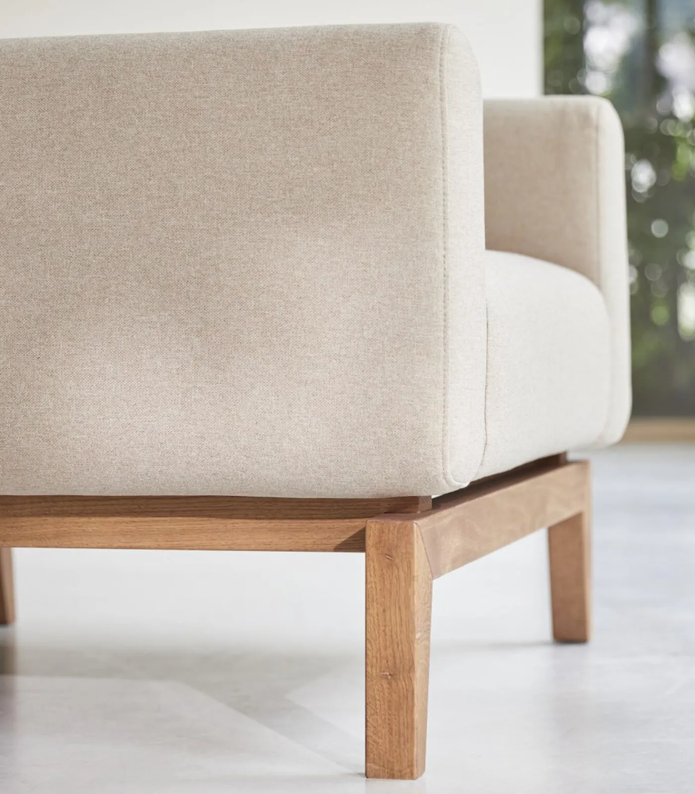 Discount Fauteuil Bjorn in massief eiken en ecru stof, 1-zit Zetels