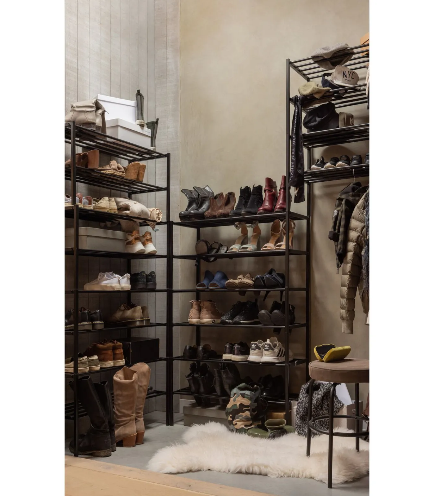 Best Ferro Schoenenrek - Metaal - Zwart - 80x85x35 Organiseren