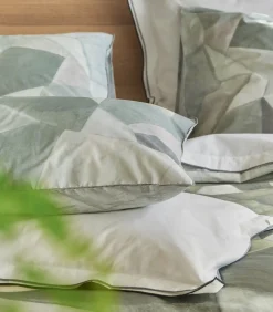 Best Geo Moderne Pewter - Kussensloop in katoen perkal met print Kussenslopen