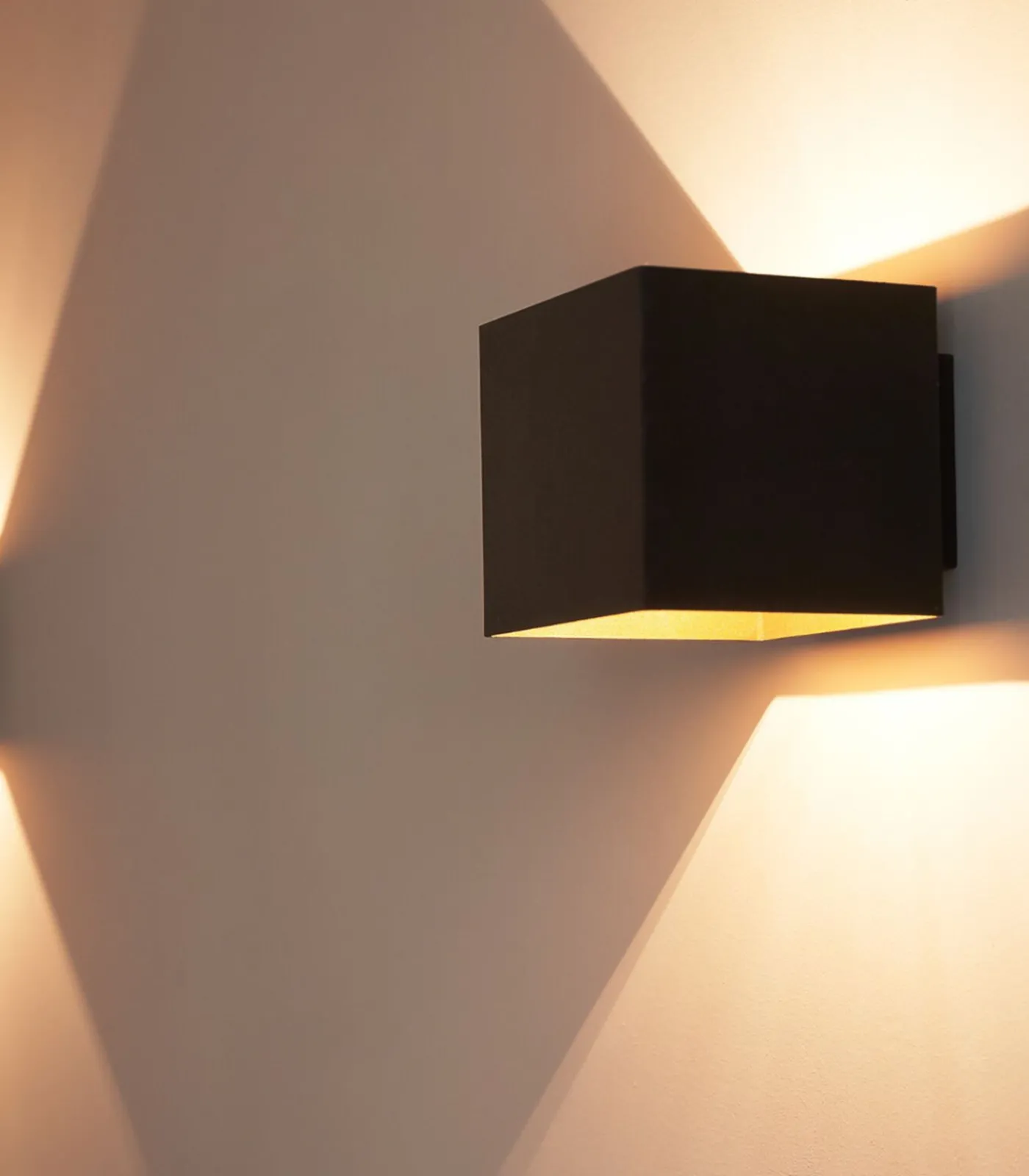 Gerona - Wandlamp - Zwart Muurverlichting