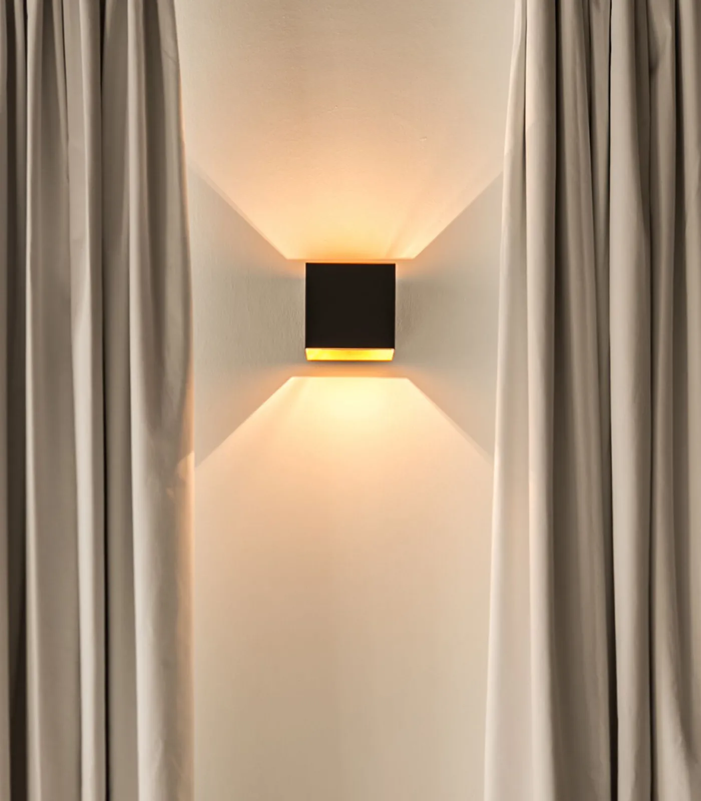 Gerona - Wandlamp - Zwart Muurverlichting