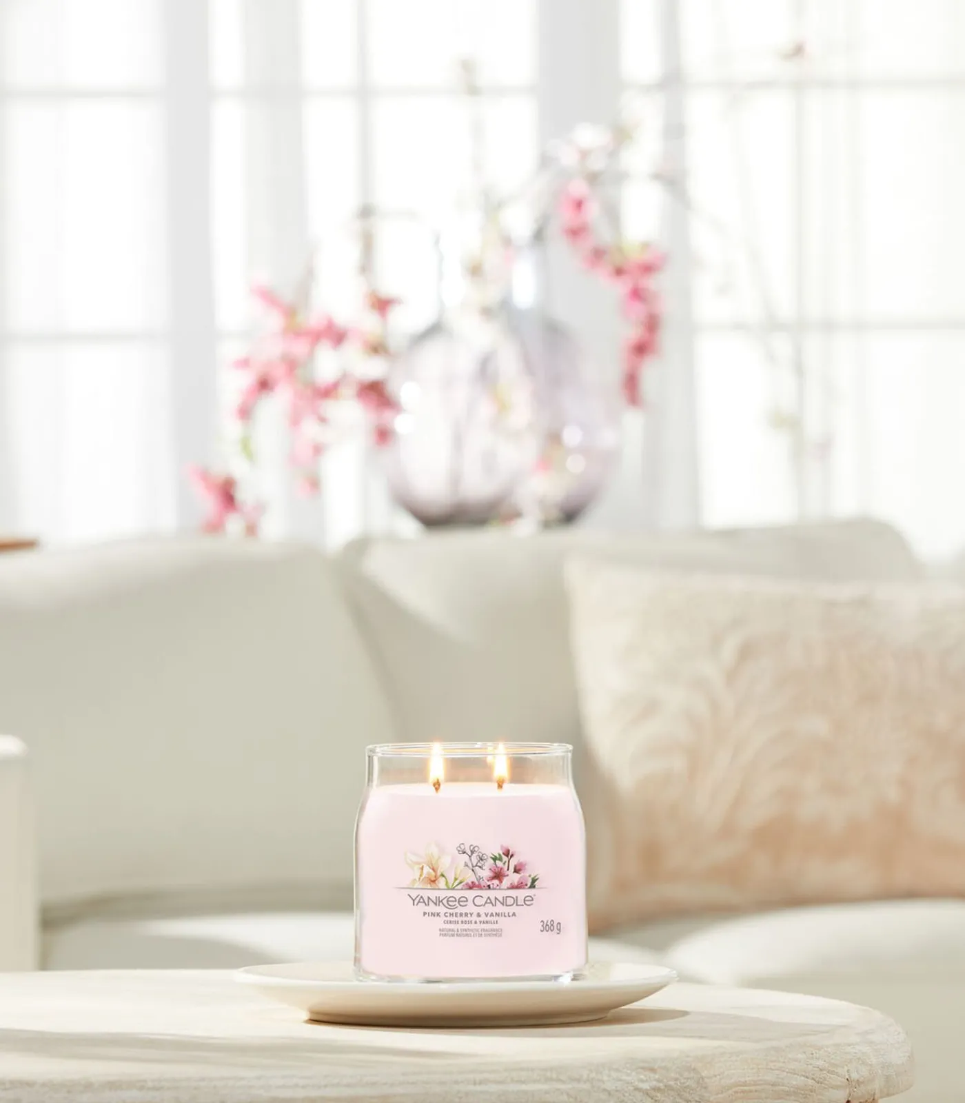 Sale Geurkaars Pink Cherry & Vanilla Signature Medium Jar Kaarsen & Kaarshouders