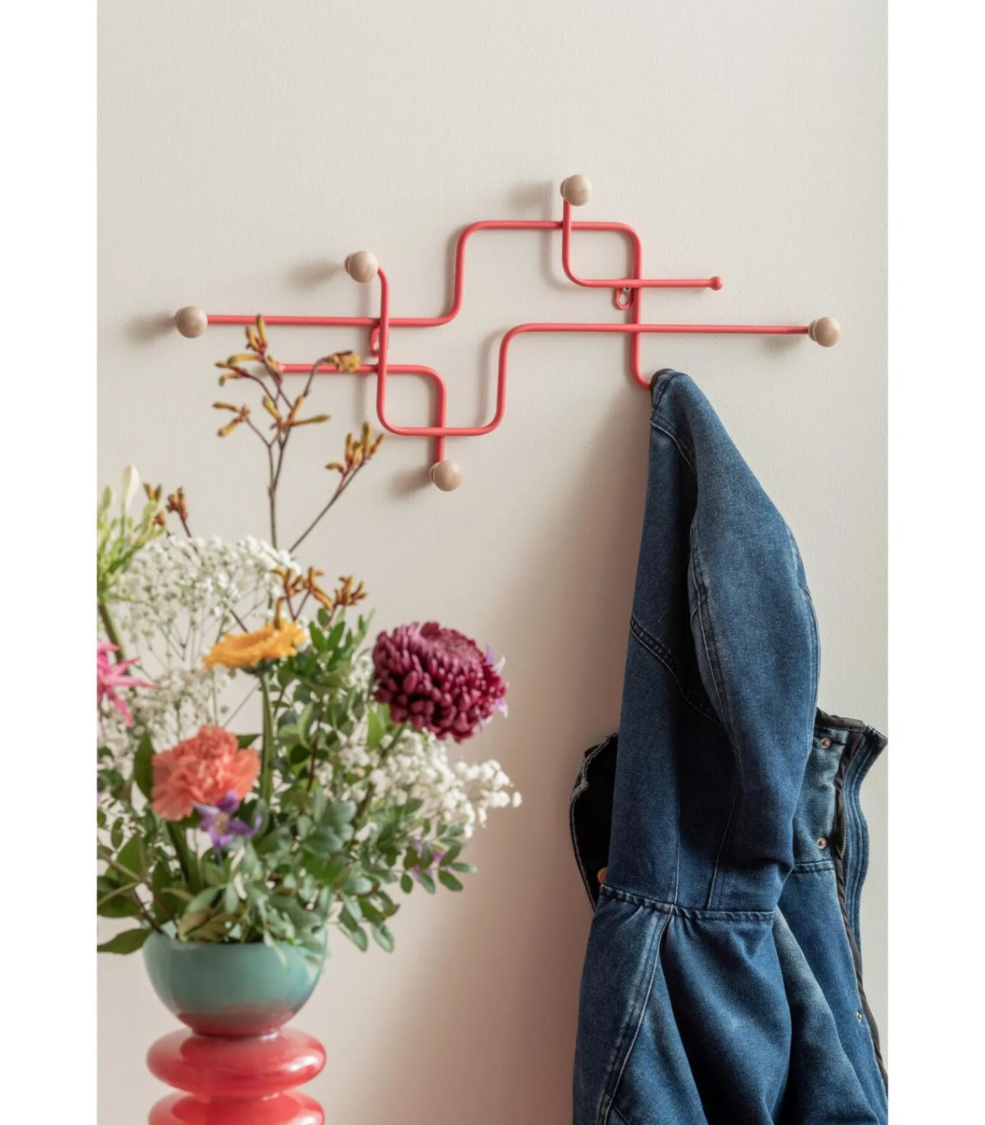 Discount Kapstok Metro - Scarlet Rood - 60.5x4x26.5cm Organiseren