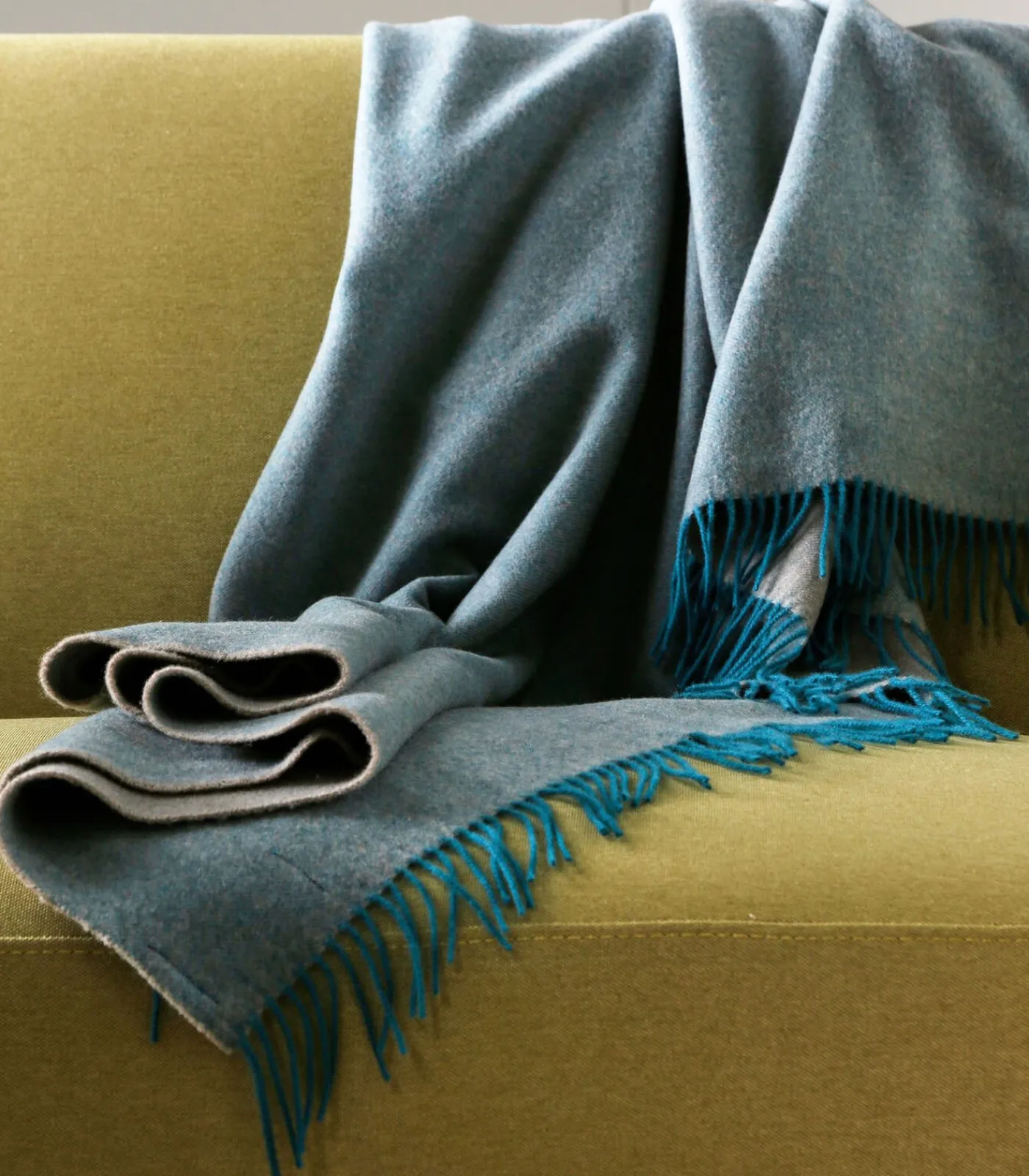 Outlet KATMANDOU celadon - Plaid Merino Bedspreien