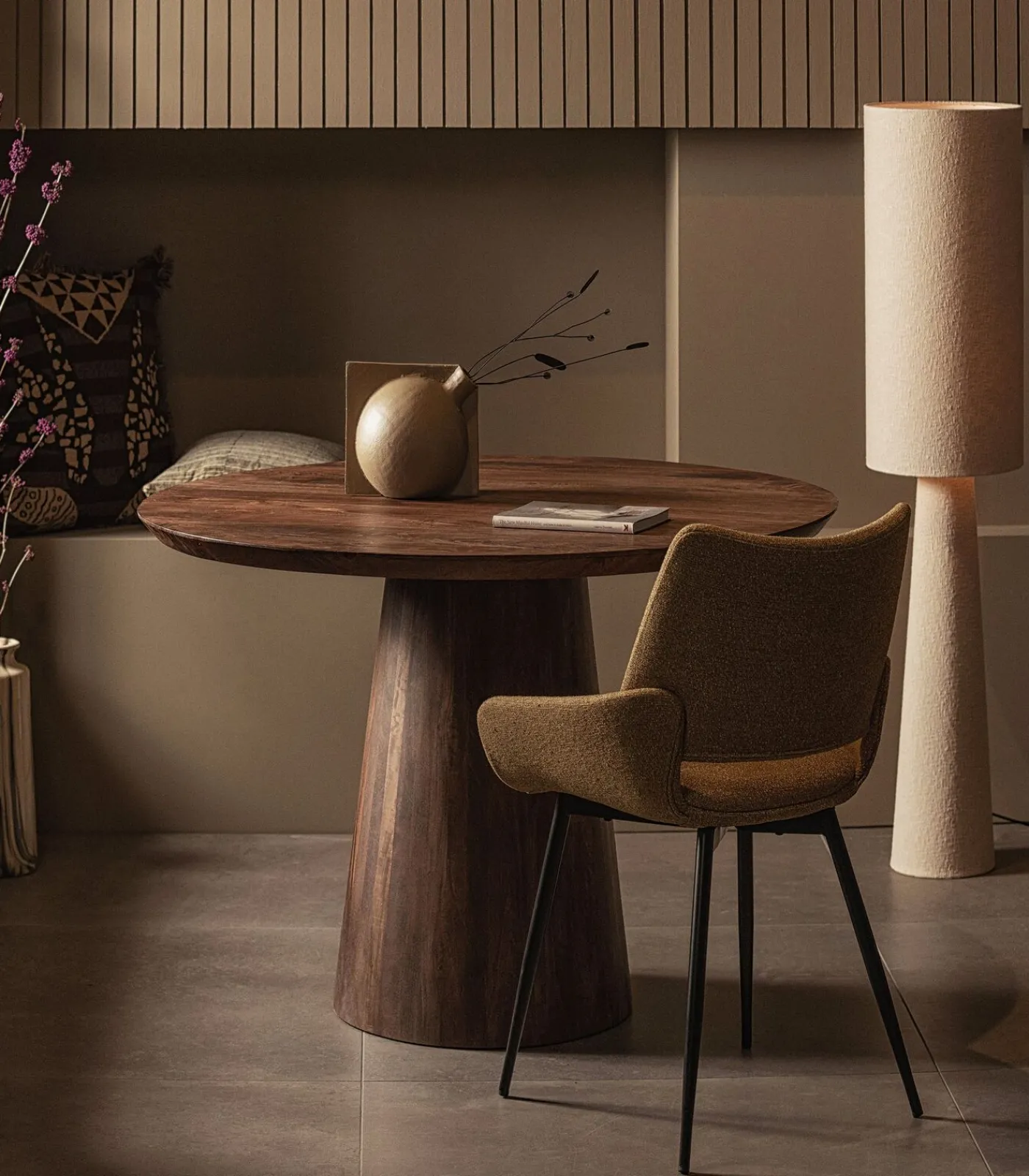 Loft Vloerlamp - Metaal/Bouclé - Naturel - 130x30x30 Vloerlampen