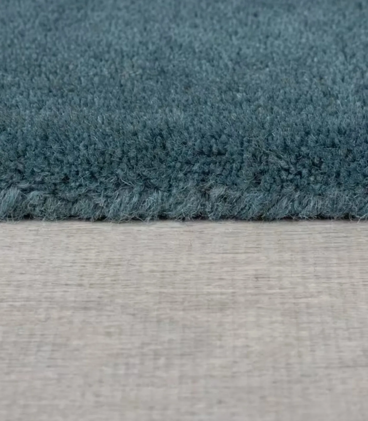 Outlet Modern puur wollen tapijt SCUFFY Tapijten