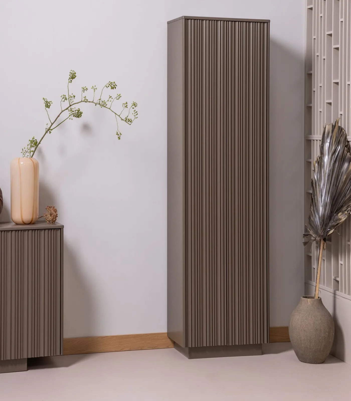 Clearance Nova Hoge Kast - Grenen - Truffel Bruin - 215x67x40 Meubels