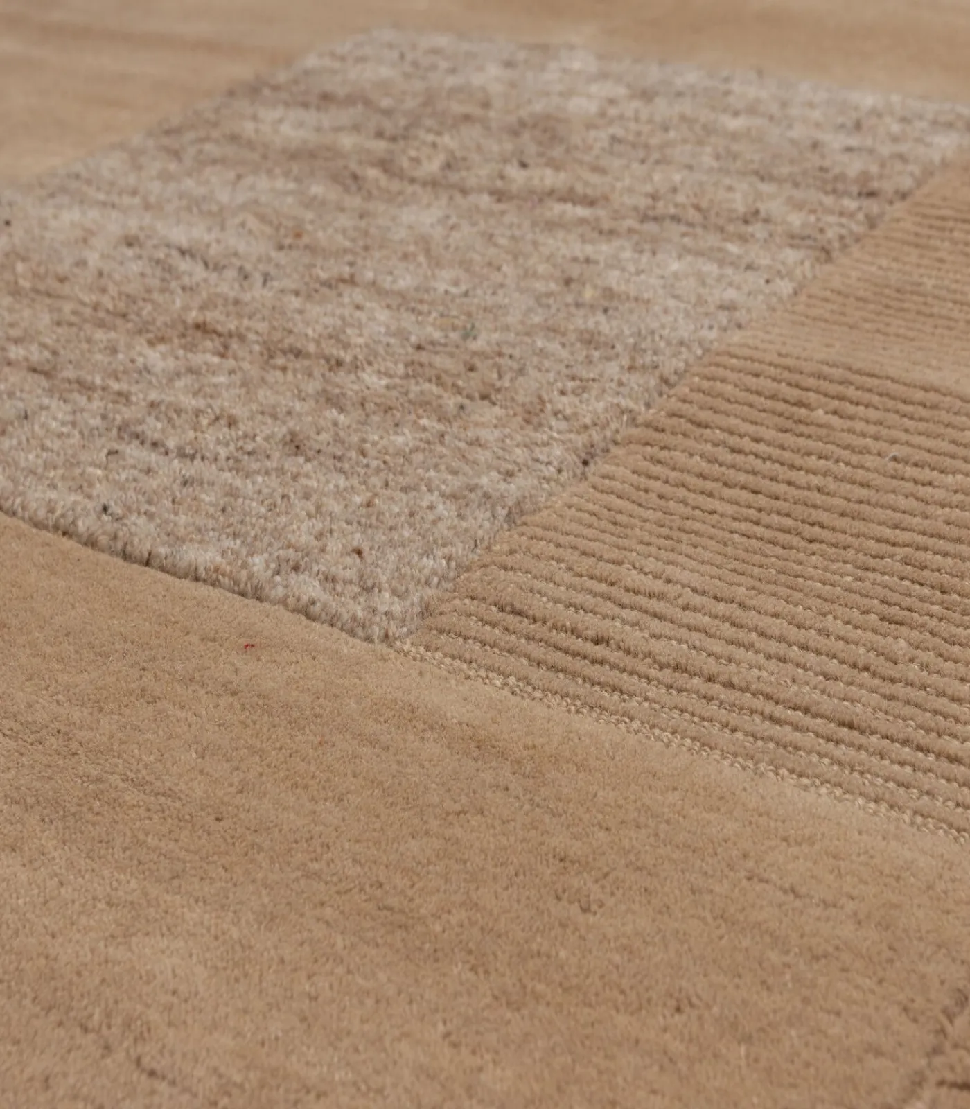 New Noven Handgeweven Vloerkleed - Wol - Zand - 170x240 cm Tapijten