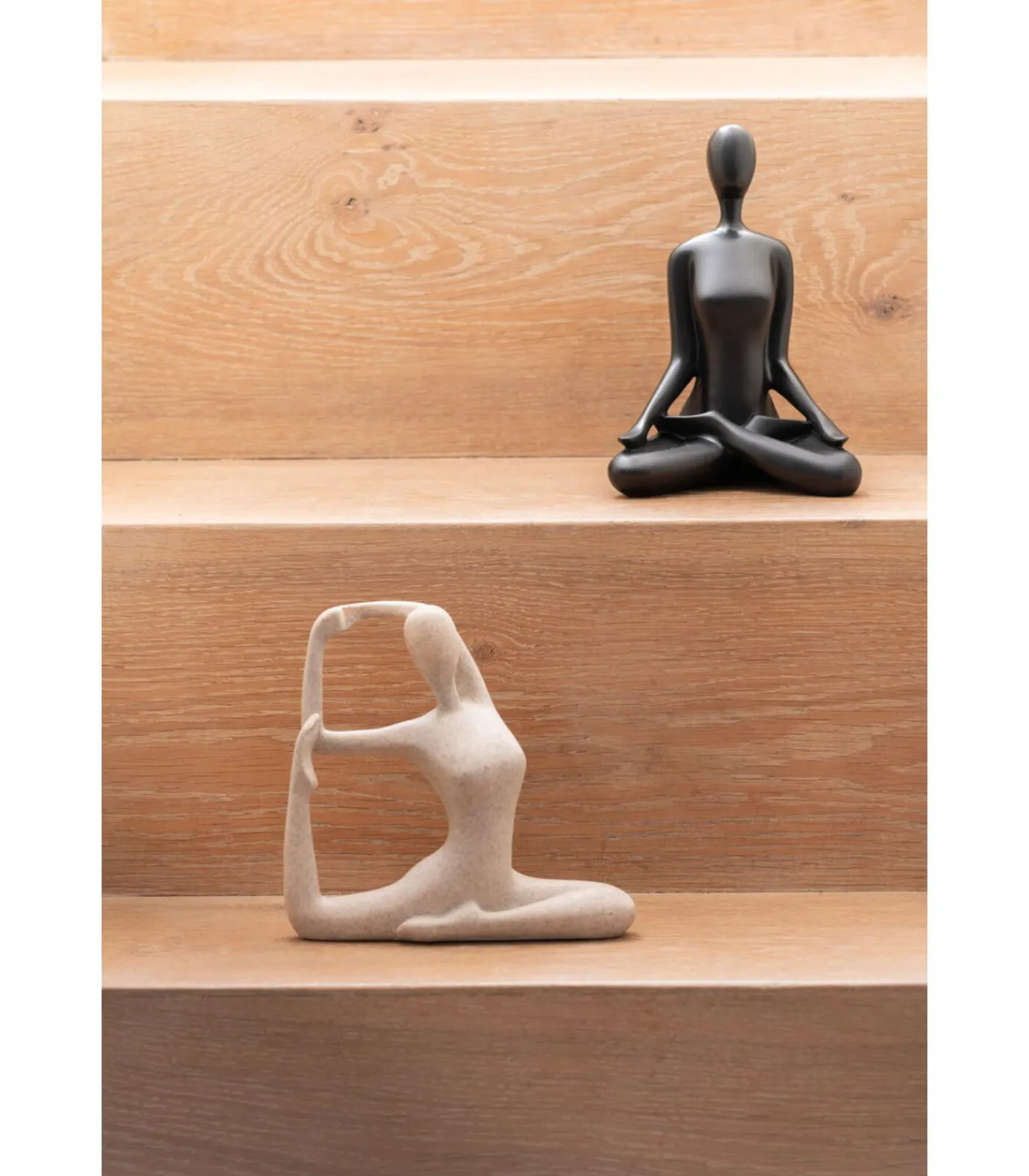 New Ornament Open Lotus - Zwart - 15x11x21cm Decoratie