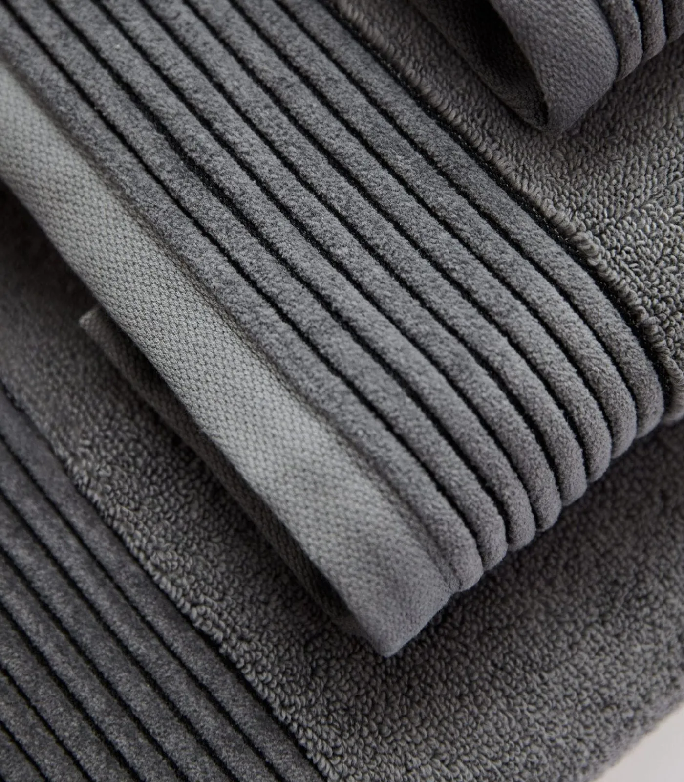 New Set van 6 Premium Handdoeken SOOTHING SHADOWS (2-33x50cm, 2-50x100cm, 2-100x150cm) Badset