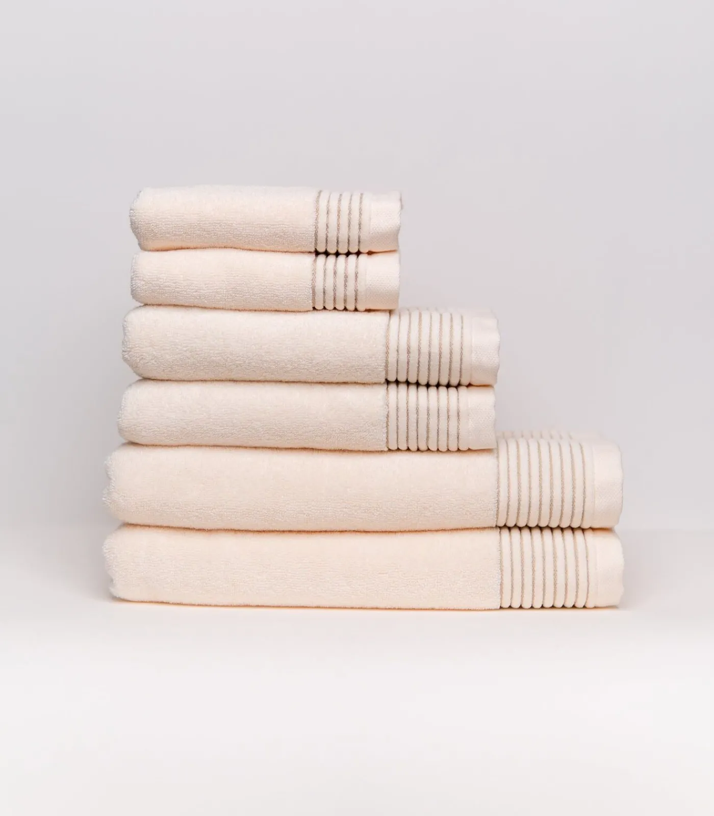 Clearance Set van 6 Premium Handdoeken SERENE BLISS (2-30x50cm, 2-50x100cm, 2-100x150cm) Badset