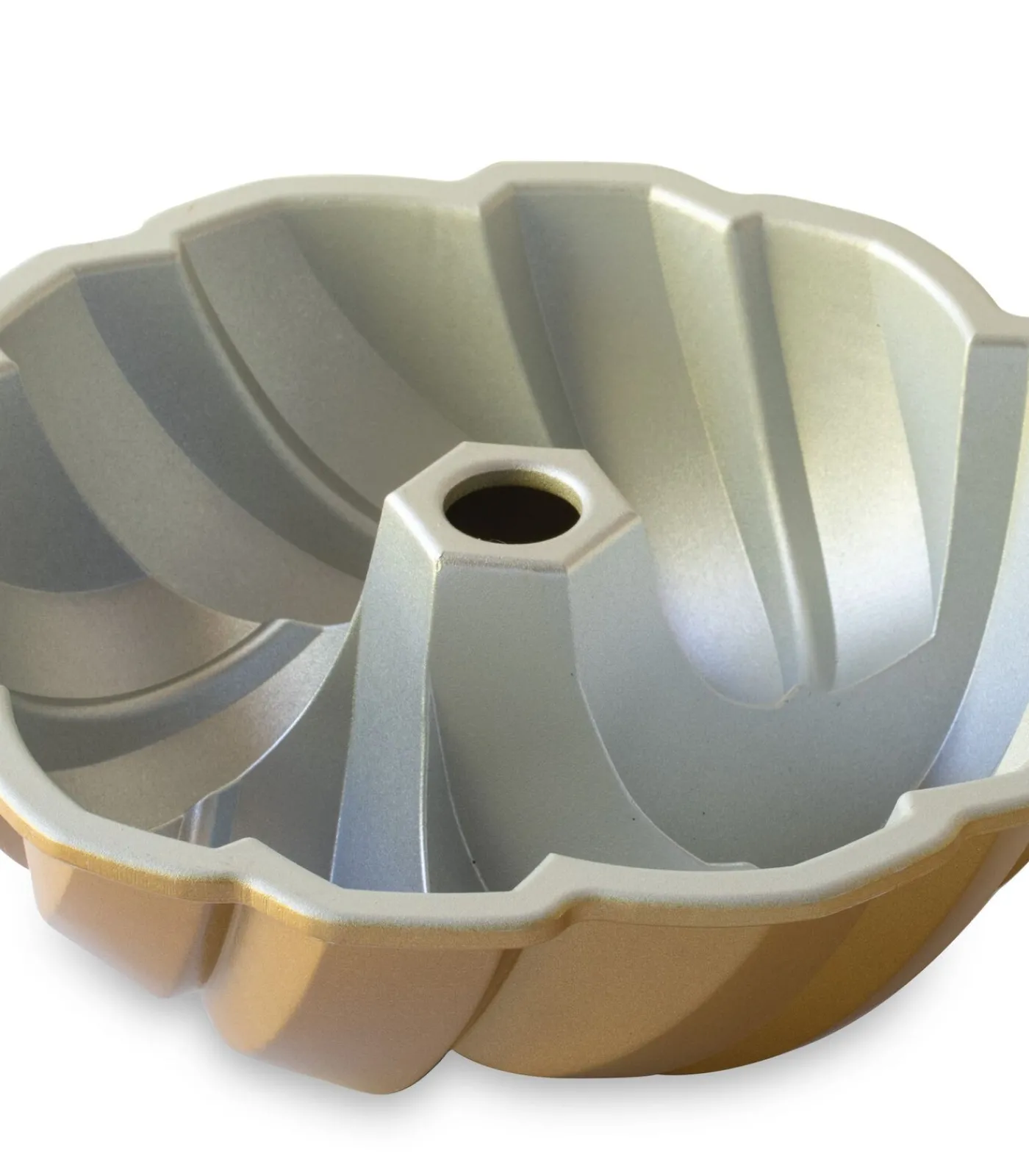 Online Tulband Bakvorm Braided Bundt Goud ø 27 cm / 3.5 liter Bakken