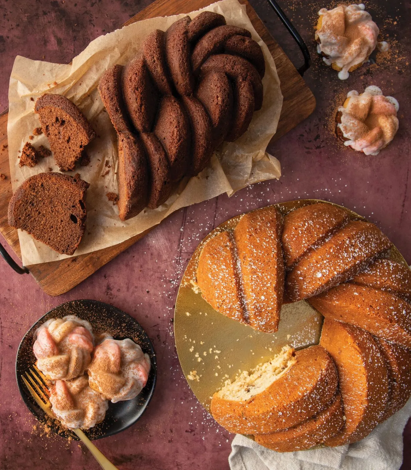 Online Tulband Bakvorm Braided Bundt Goud ø 27 cm / 3.5 liter Bakken