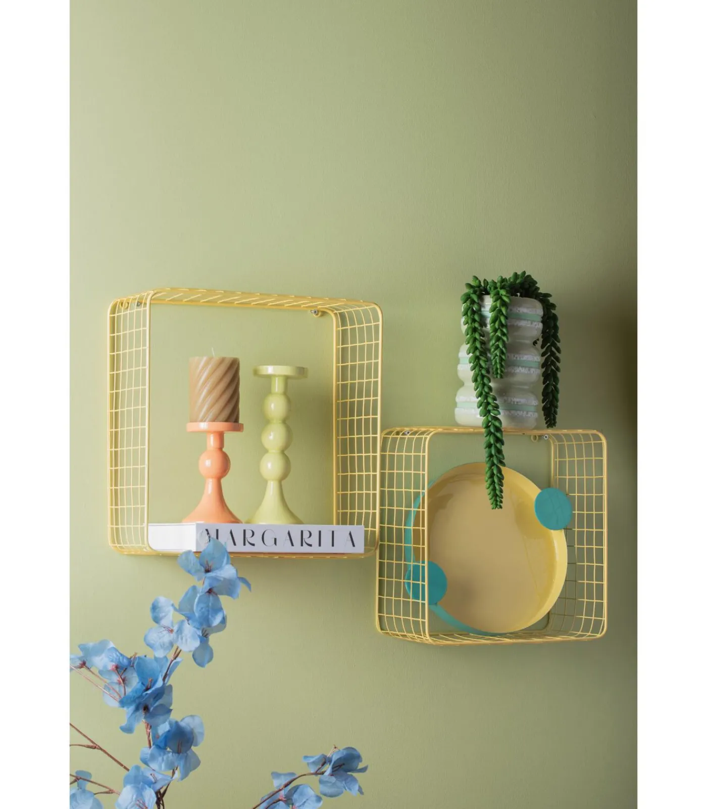 Clearance Vaas Macaron - Zachtgroen - 9.3x9.3x19.5cm Vazen