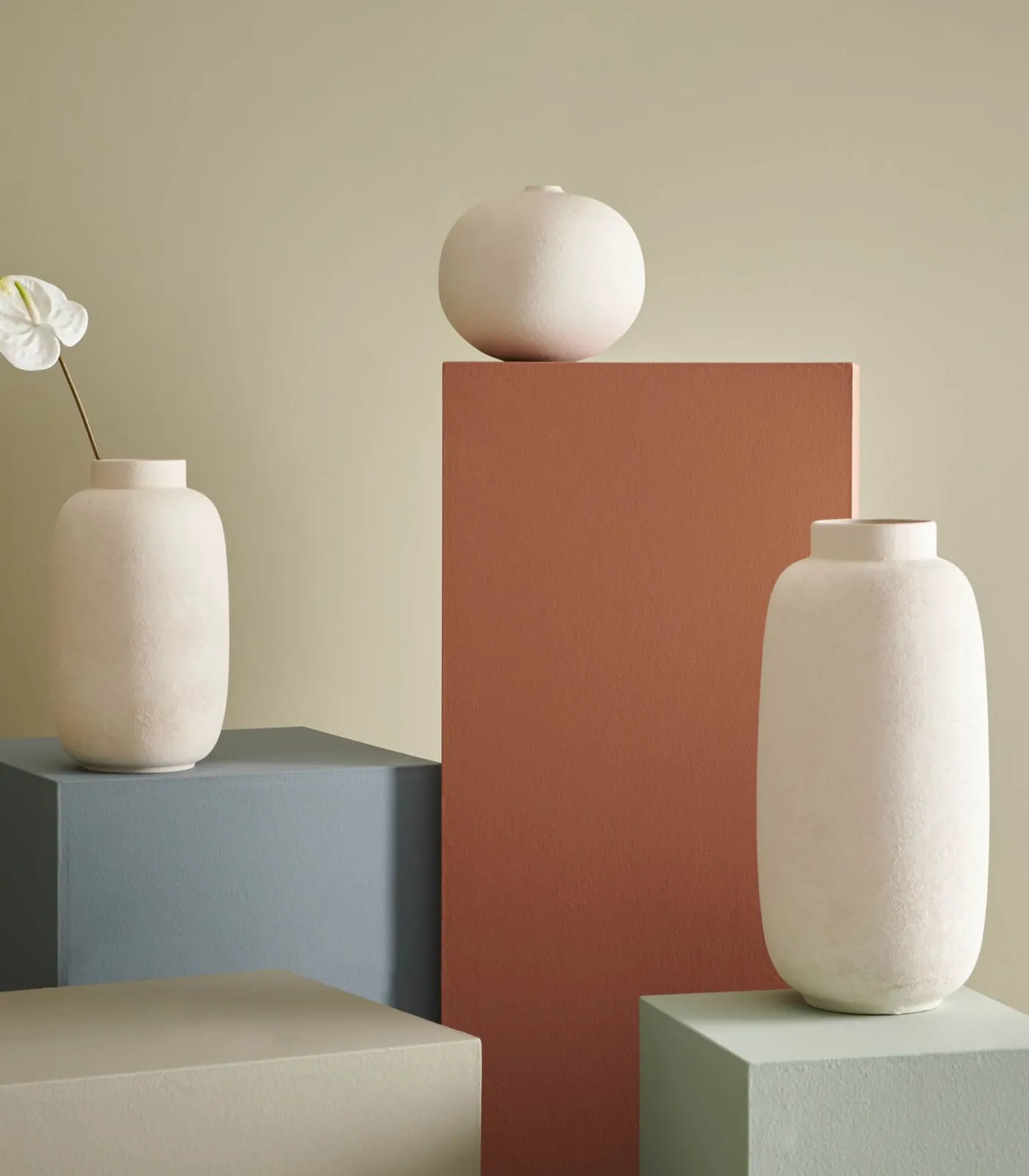 Sale Vaas 23,5xH49,5cm wit Bullet Vazen