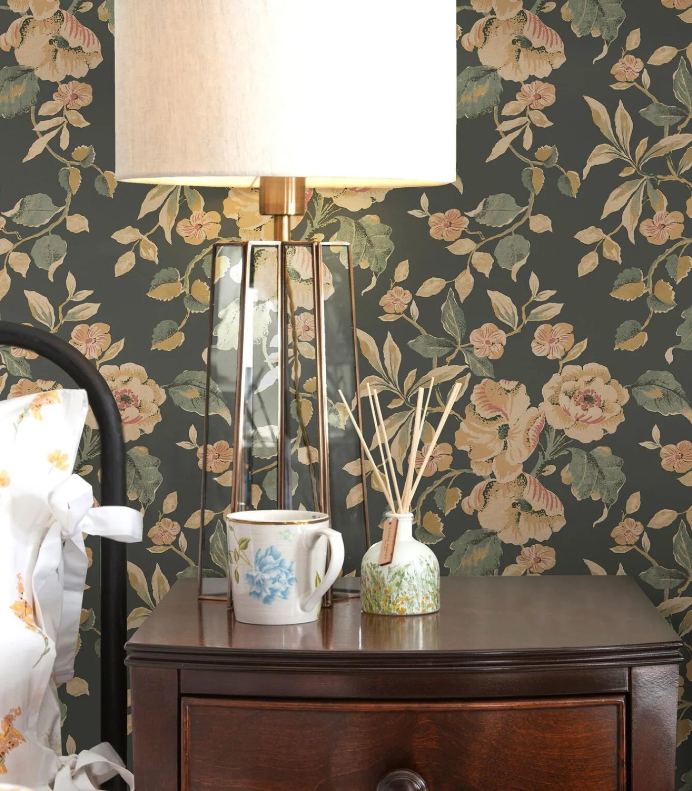 Outlet Vliesbehang Alyworth Trail Groen Wanddecoratie