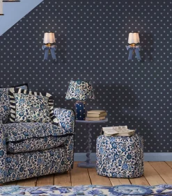 Hot Vliesbehang Button Spot Navy Wanddecoratie