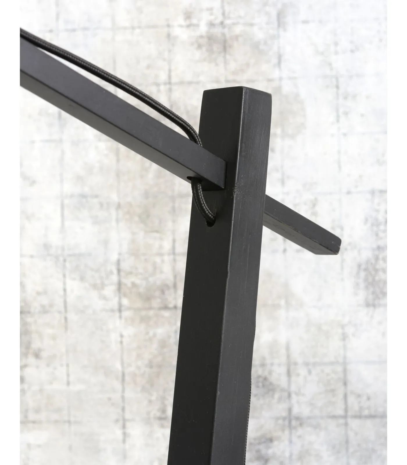 Best Vloerlamp Andes - Zwart/Naturel - 72x47x176cm Vloerlampen