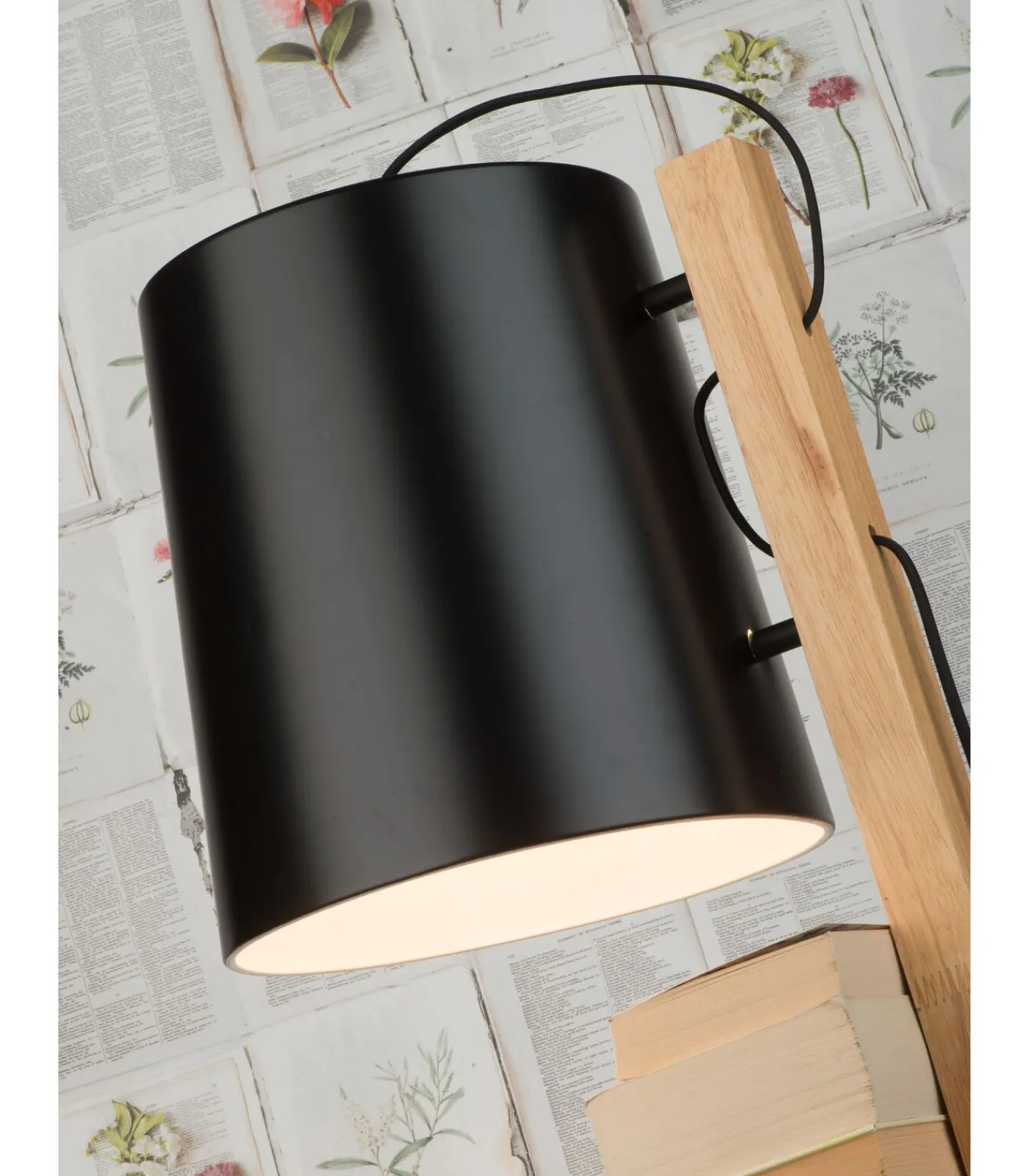 Outlet Vloerlamp Cambridge - Zwart/Naturel - 38x30x168cm Vloerlampen