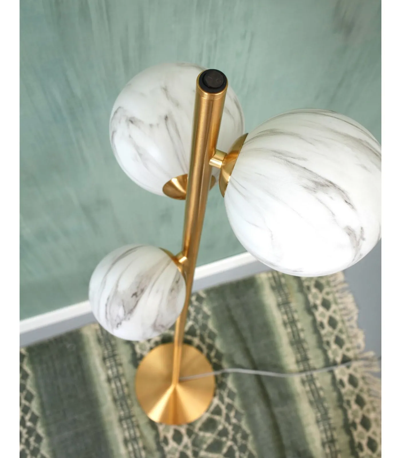 Outlet Vloerlamp Carrara - Goud/Wit - 30x30x160cm - 3L Vloerlampen