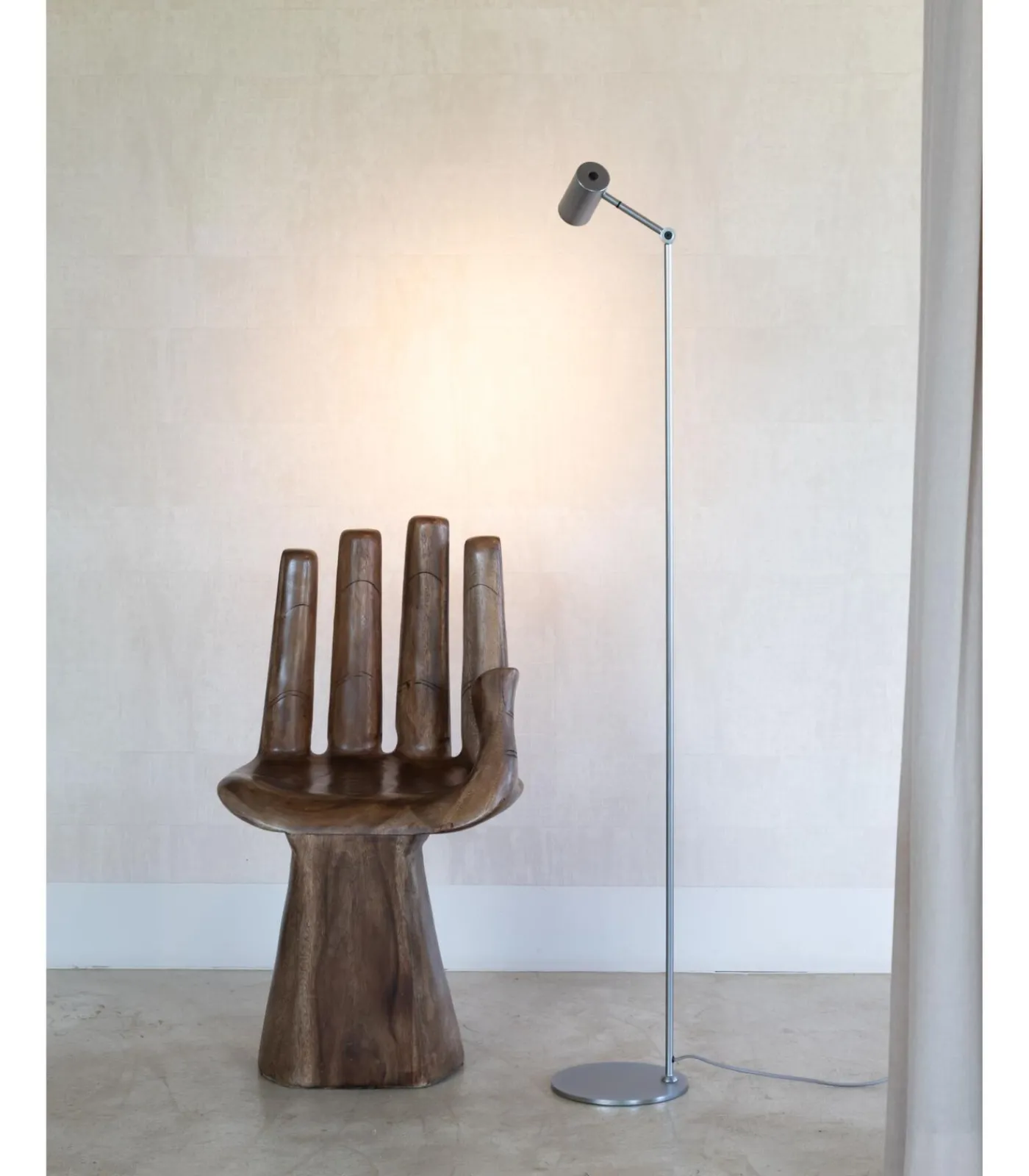 Best Vloerlamp Montreux - Zilver - 22x22x134cm Vloerlampen