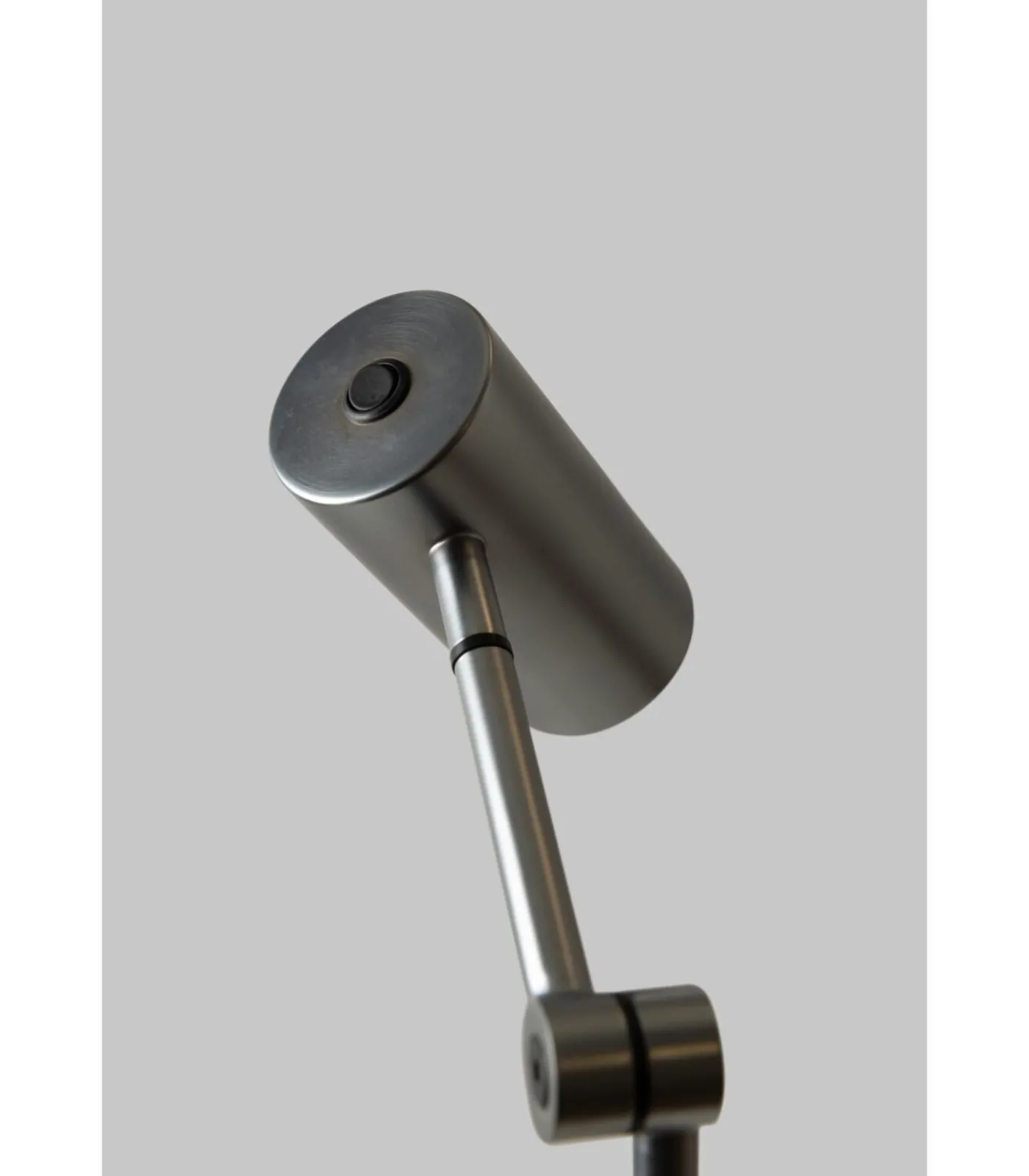 Best Vloerlamp Montreux - Zilver - 22x22x134cm Vloerlampen