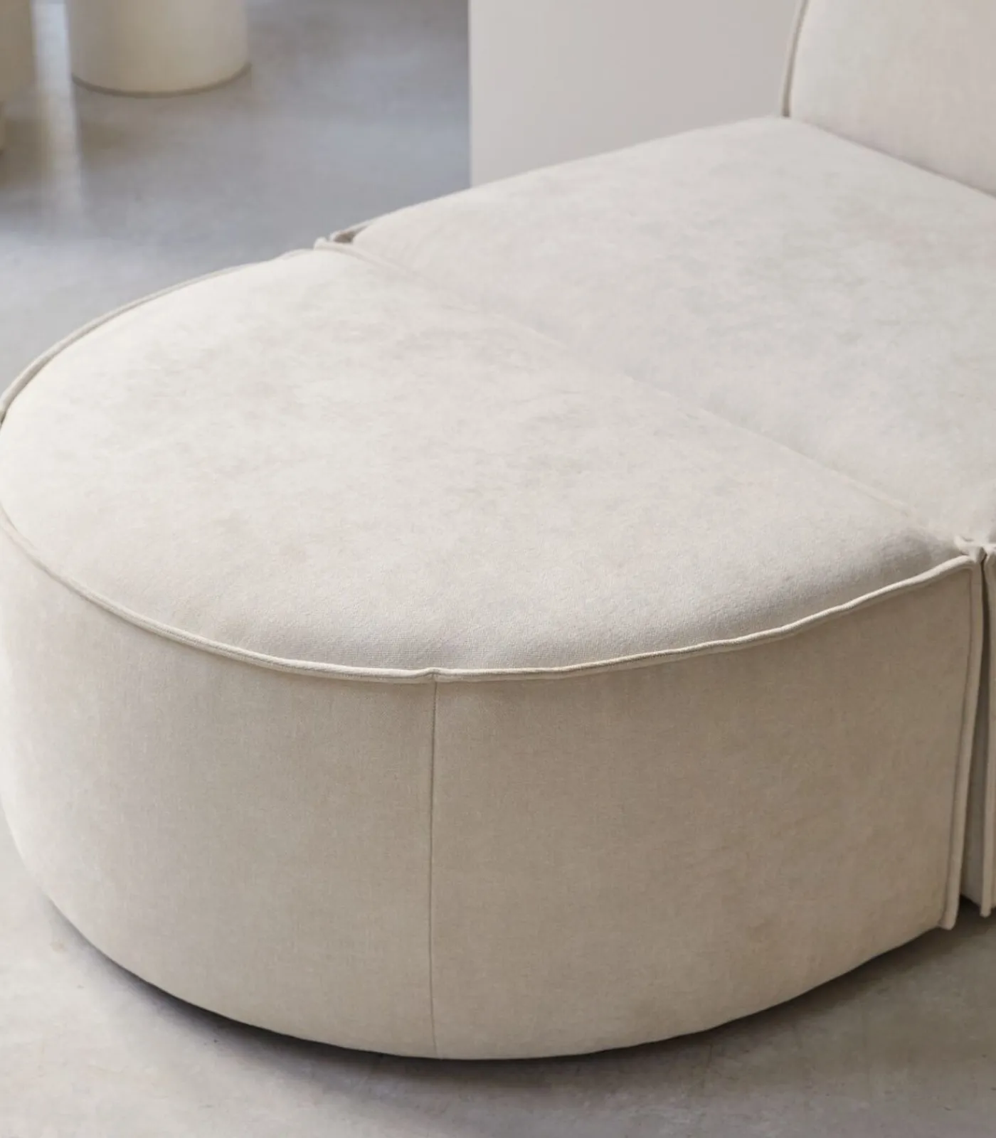 Best Voetenbank in beige stof Dario, 1-zit Zetels