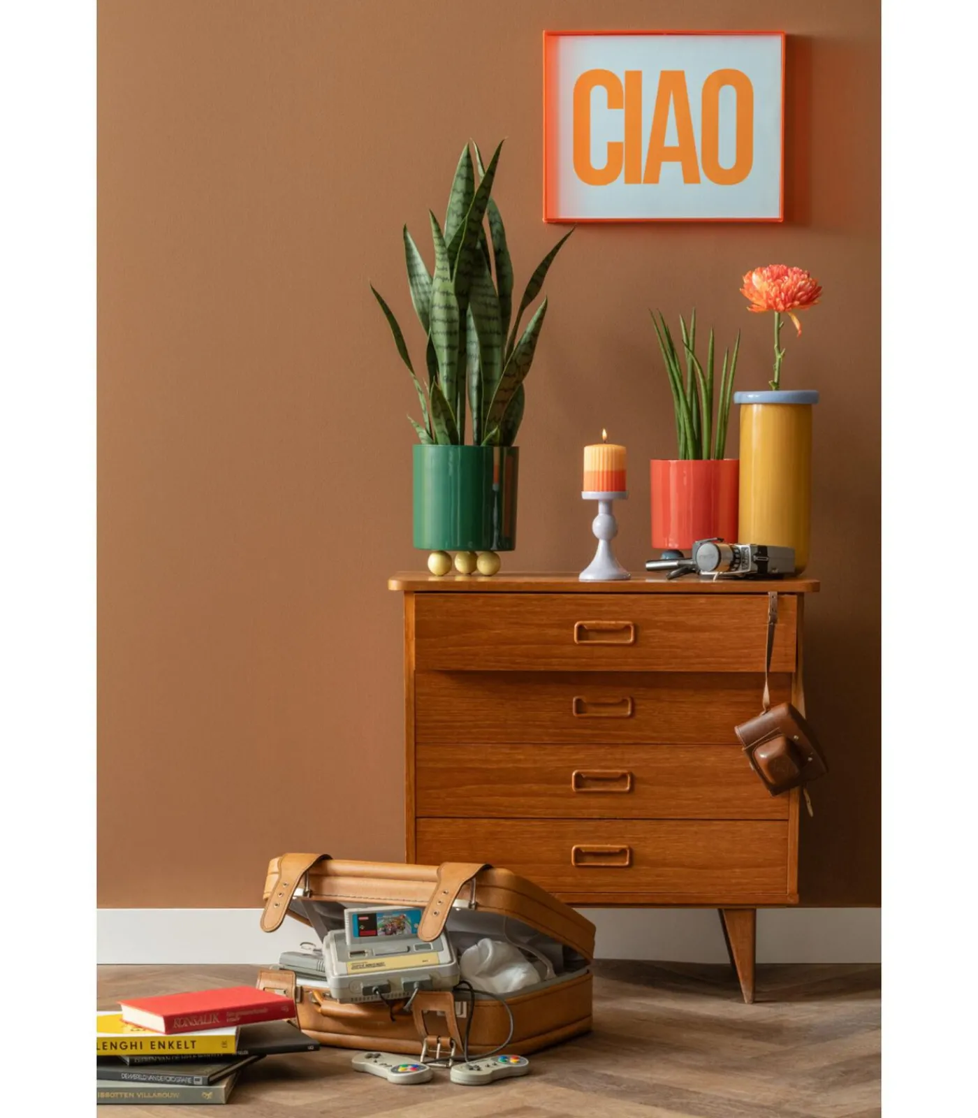 Online Wanddecoratie Ciao Large - Oranje - 3x41x31cm Wanddecoratie