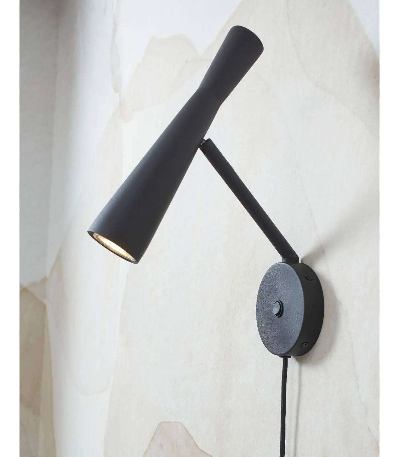 Clearance Wandlamp Bordeaux - Zwart - 10.5x26x34.5cm Muurverlichting