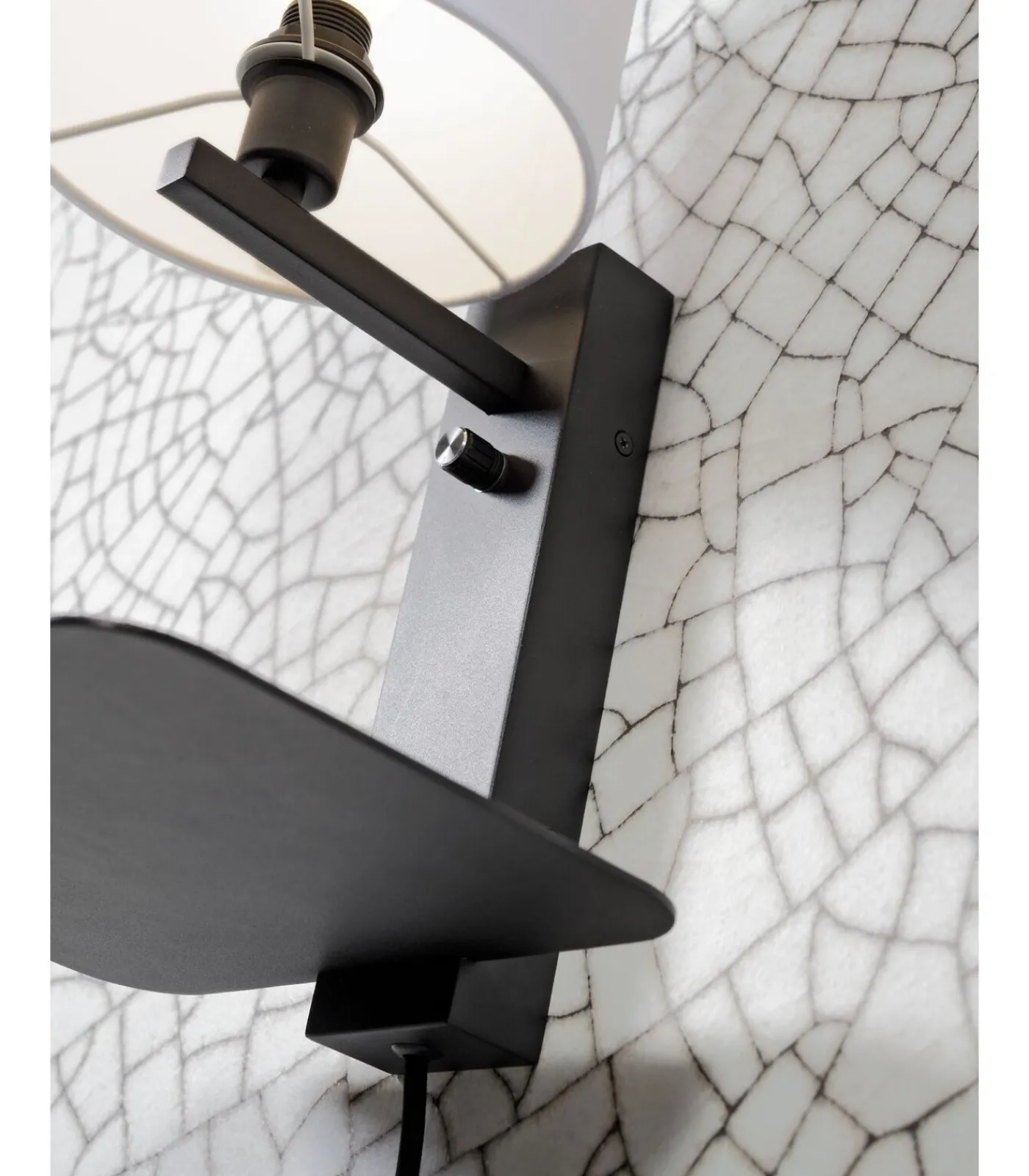 Clearance Wandlamp Florence - Wit/Zwart - 24x22x42cm Muurverlichting