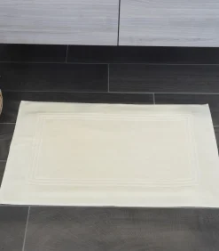 ZACHT vloerkleed van ecru katoen Bad-& Douchematten